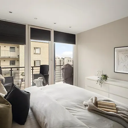 Top-floor With Balcony And Sea View Apartman