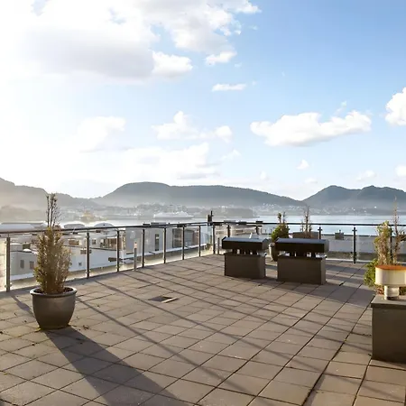 Top-floor With Balcony And Sea View * Bergen