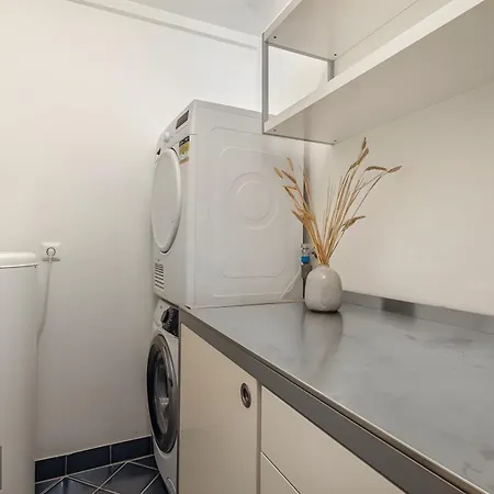 Top-floor With Balcony And Sea View 아파트 베르겐