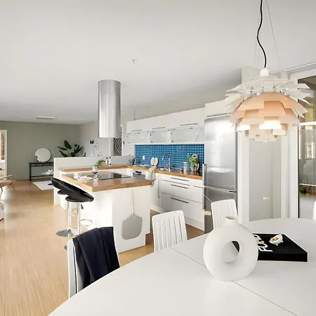 Top-floor With Balcony And Sea View * Bergen